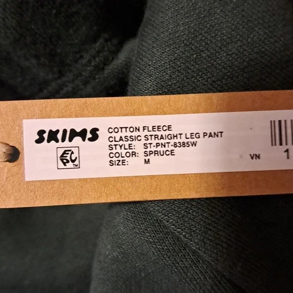 MEDIUM. SKIMS COTTON FLEECE CLASSIC STRAIGHT LEG PANT - Picture 12 of 15